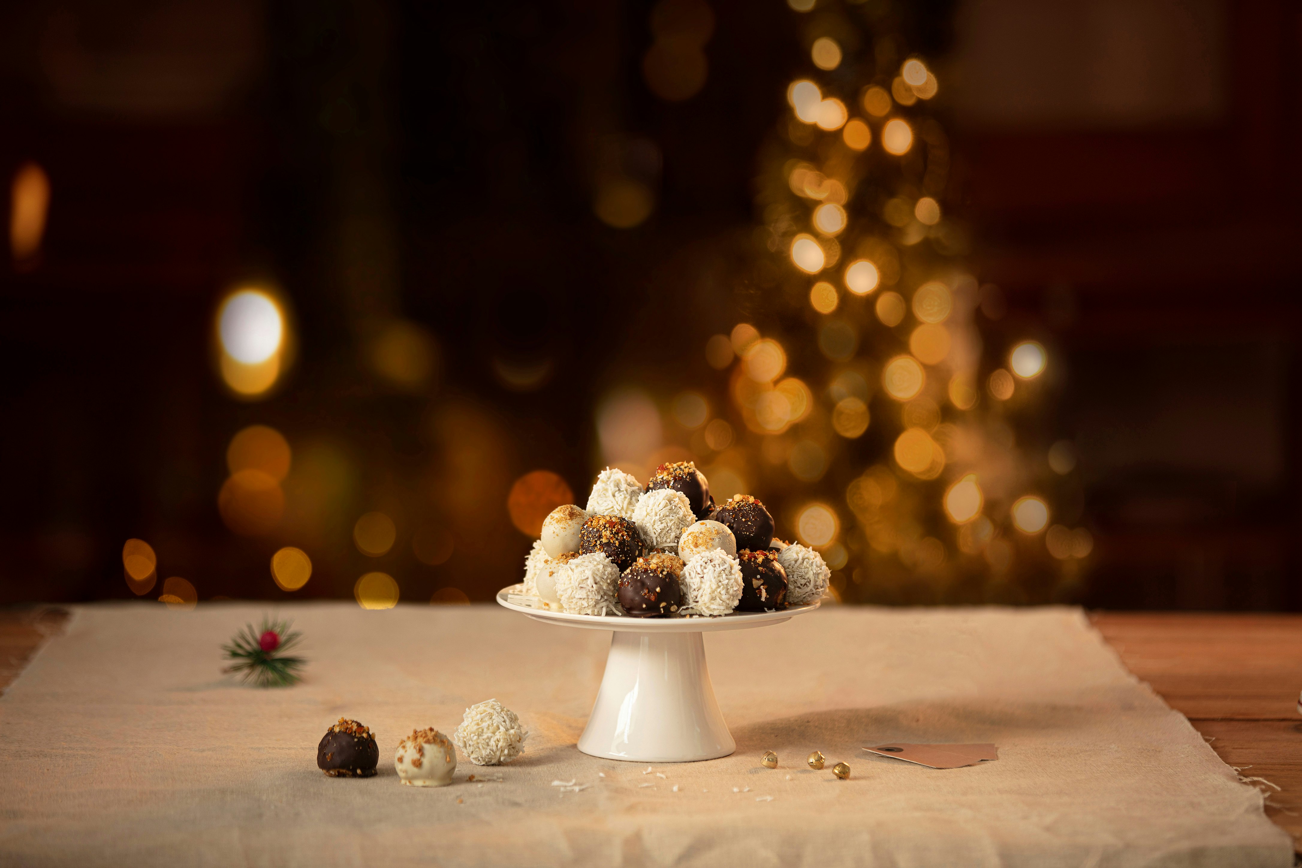 001589 Anchor Christmas Gingernut Truffles v2