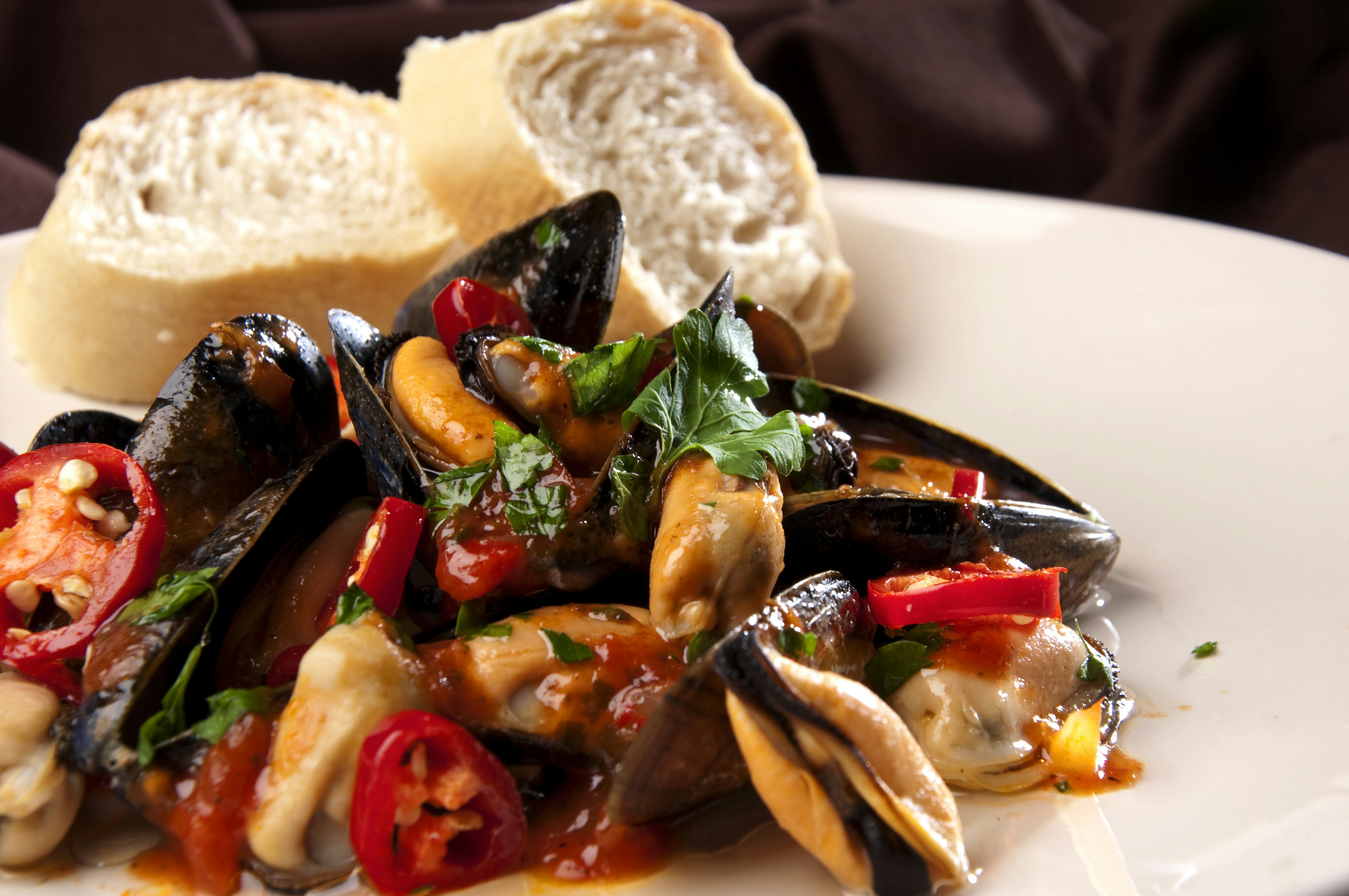 Villa Maria Sauvignon Blanc matched with Lemongrass and Chilli Steam Mussels