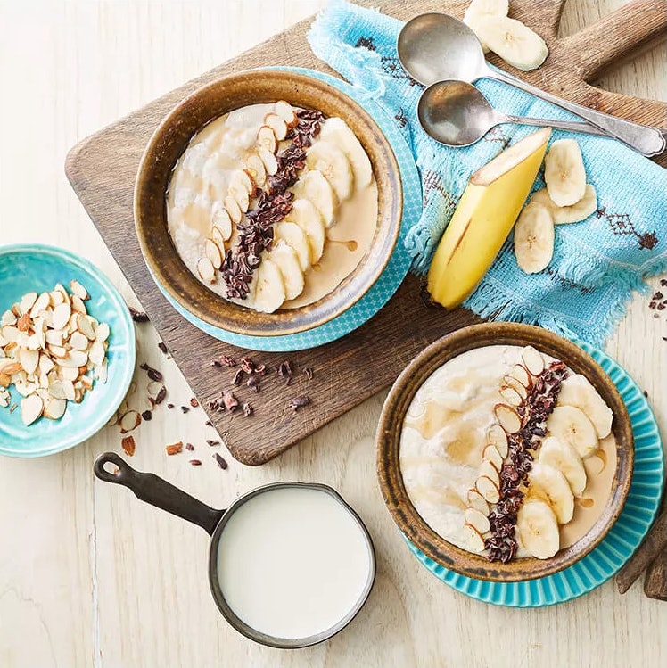 1901 banana and peanut butter smoothie bowls