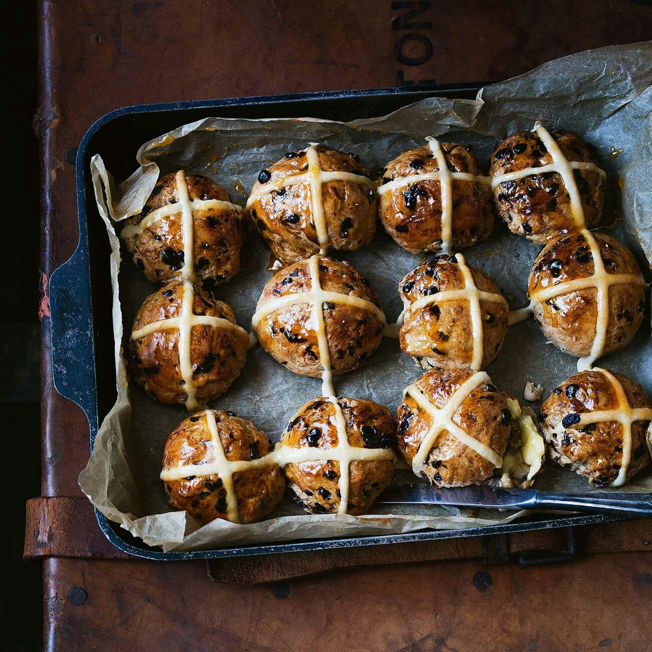 1804 dairy and egg free hot cross buns