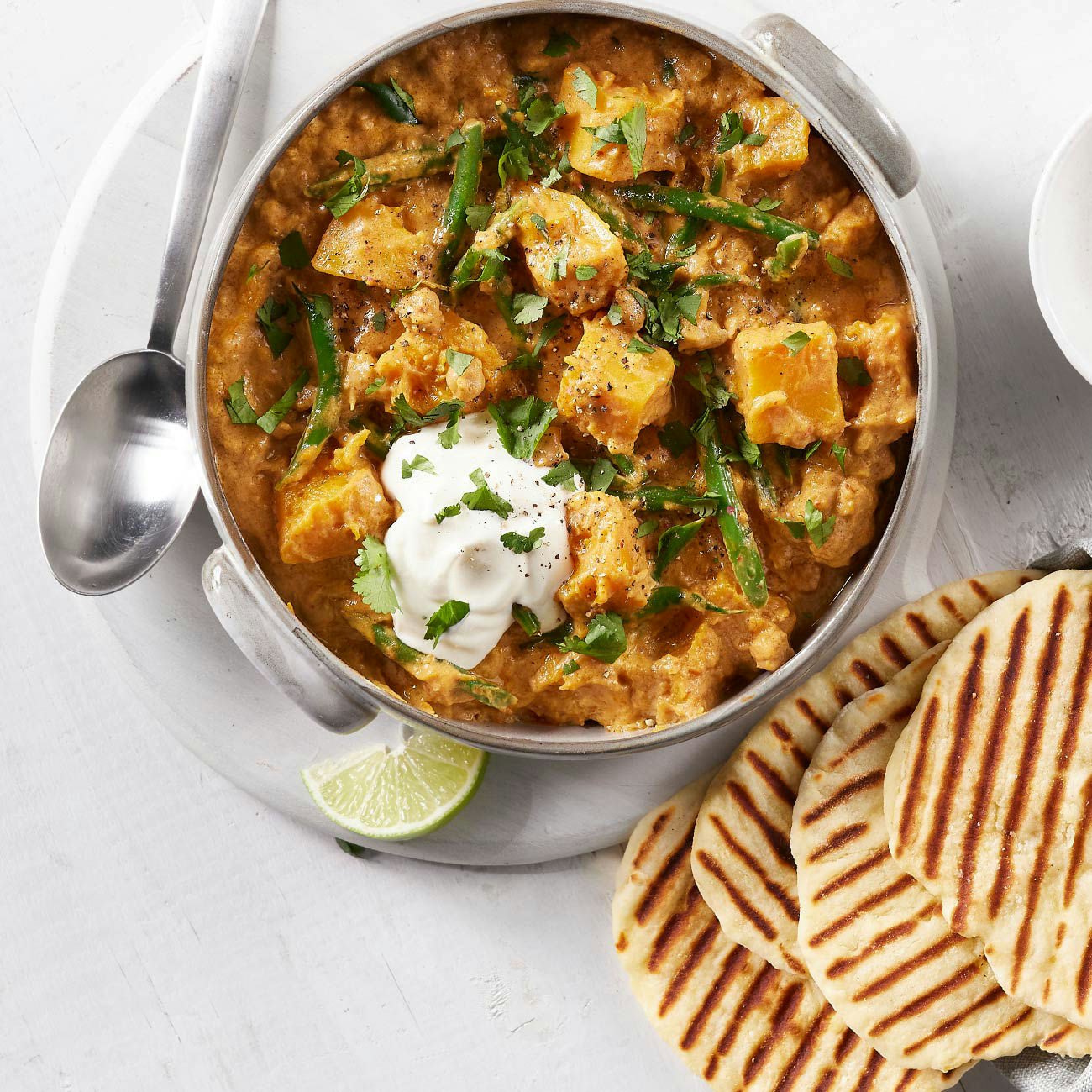 Veggie Curry with Yoghurt Flat bread